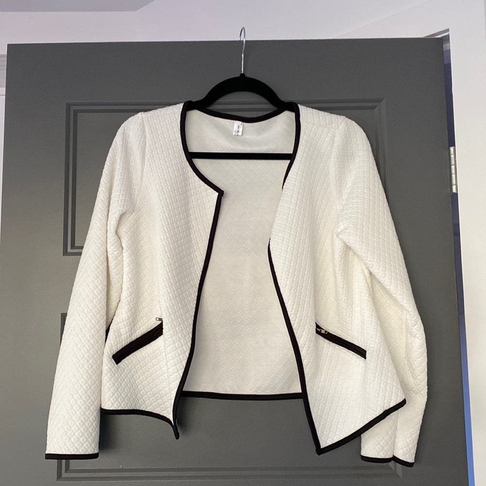 Like New White Black Trim Tailored Cardigan Sweater Blazer